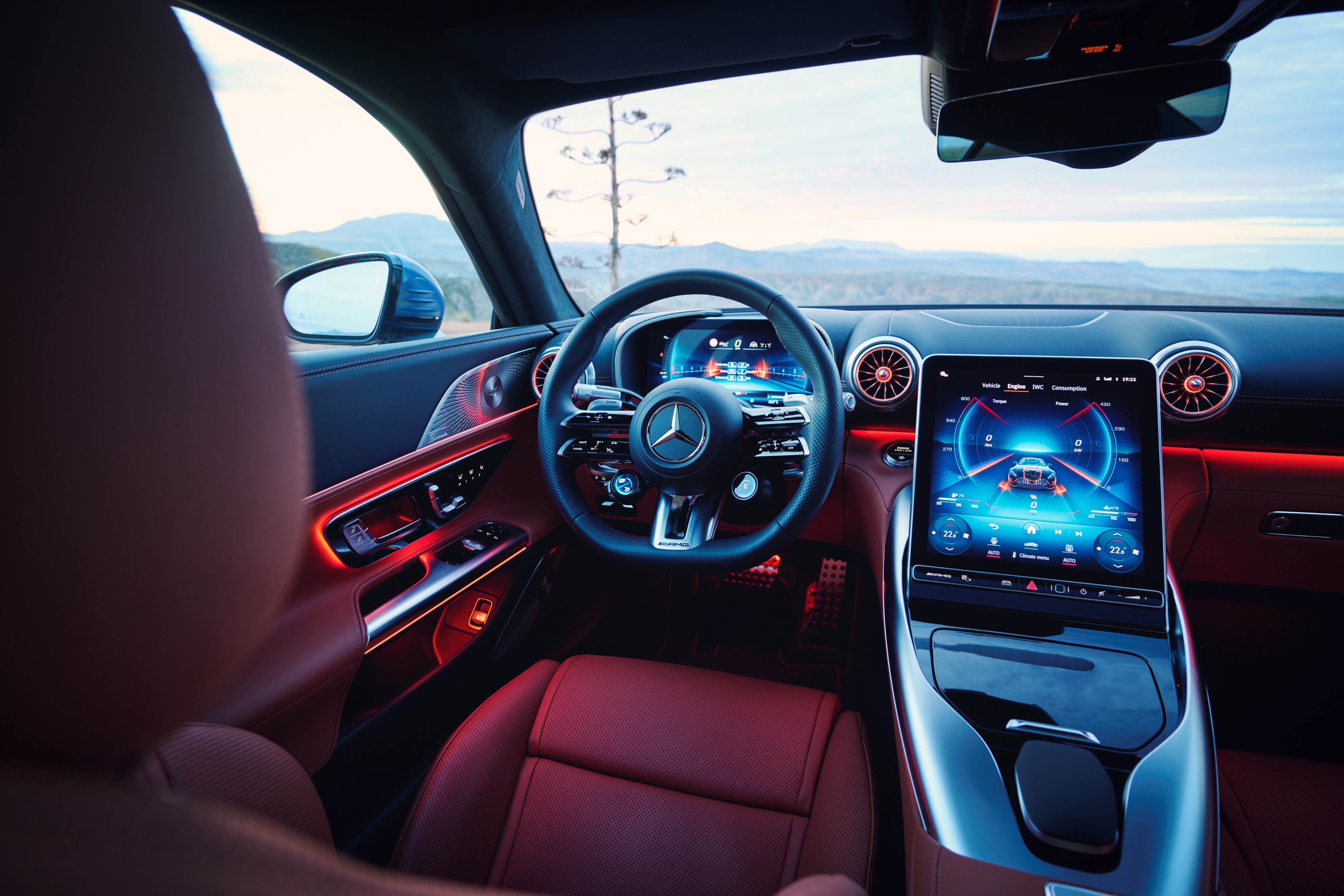 圖2、此次升級讓駕馭 GT Coupé 不僅享受激情，更是一場結合科技與感官的星級饗宴。